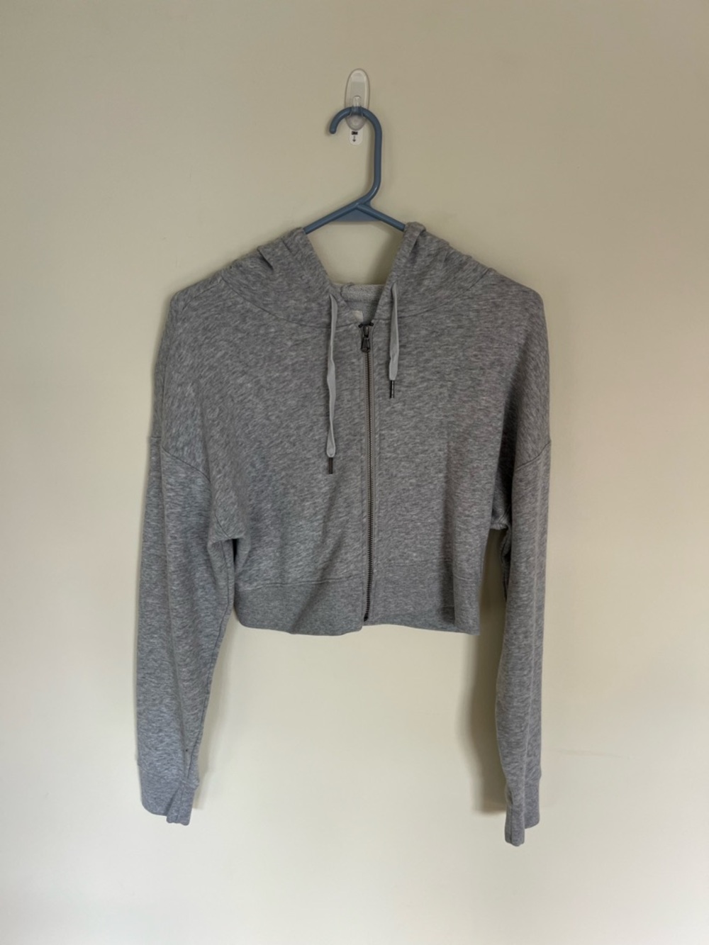 Women's Gray Cropped Zip-Up Hoodie with Hood and Drawstrings